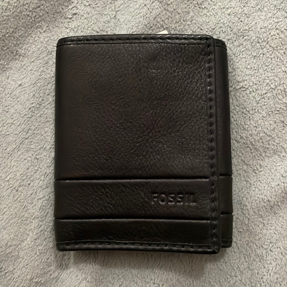 Fossil Lufkin Trifold Wallet
